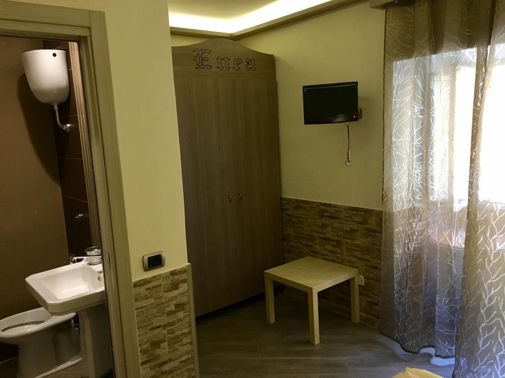 伊尼亚膳食公寓酒店 那不勒斯 外观 照片