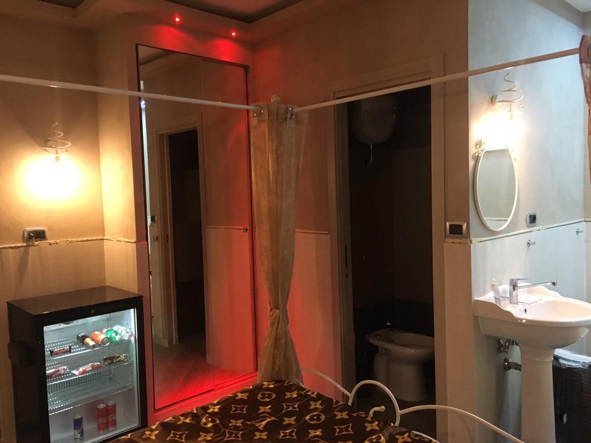伊尼亚膳食公寓酒店 那不勒斯 外观 照片
